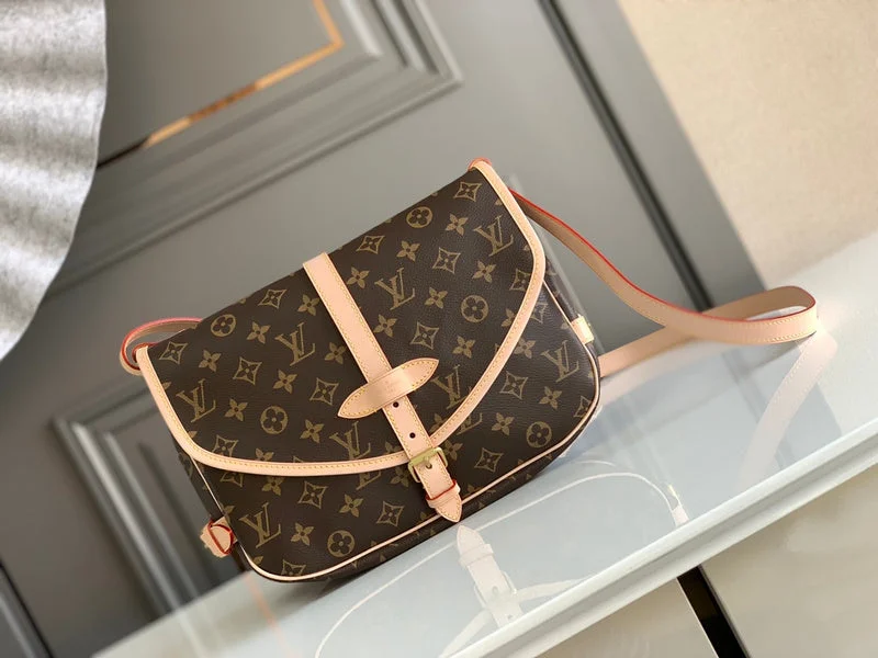 Women Gucci bags with a snap - button closure and a decorative charmBoldCollect - LOUIS VUITTON BAGS - 2356