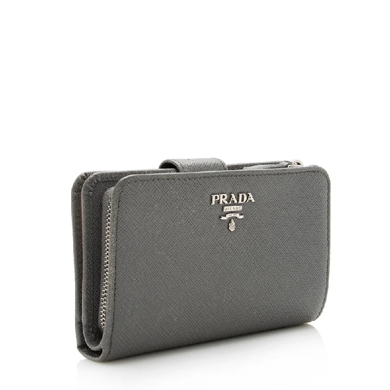 Ladies Prada shoulder bags with a magnetic - closure flap for easy opening and closingLadies Prada shoulder bags with a magnetic - closure flap for easy opening and closingPrada Saffiano Leather Medium Wallet 13424