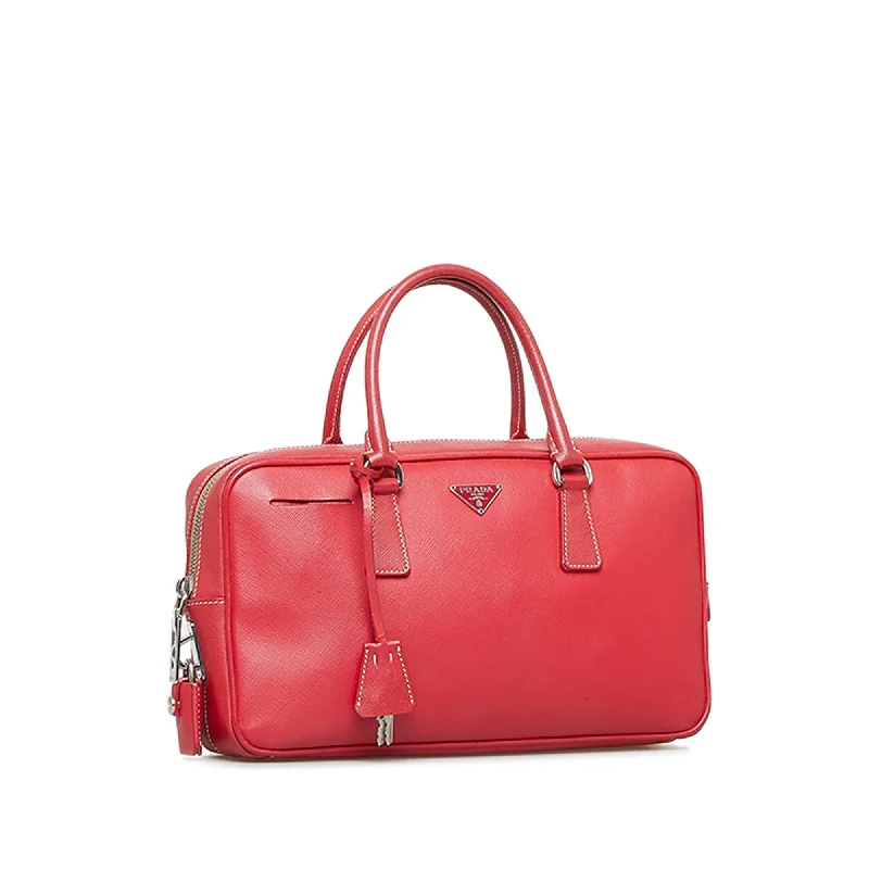 Ladies Prada Galleria bags with a detachable shoulder strapLadies Prada Galleria bags with a detachable shoulder strapPrada Saffiano Lux Bauletto Handbag xBV7j6