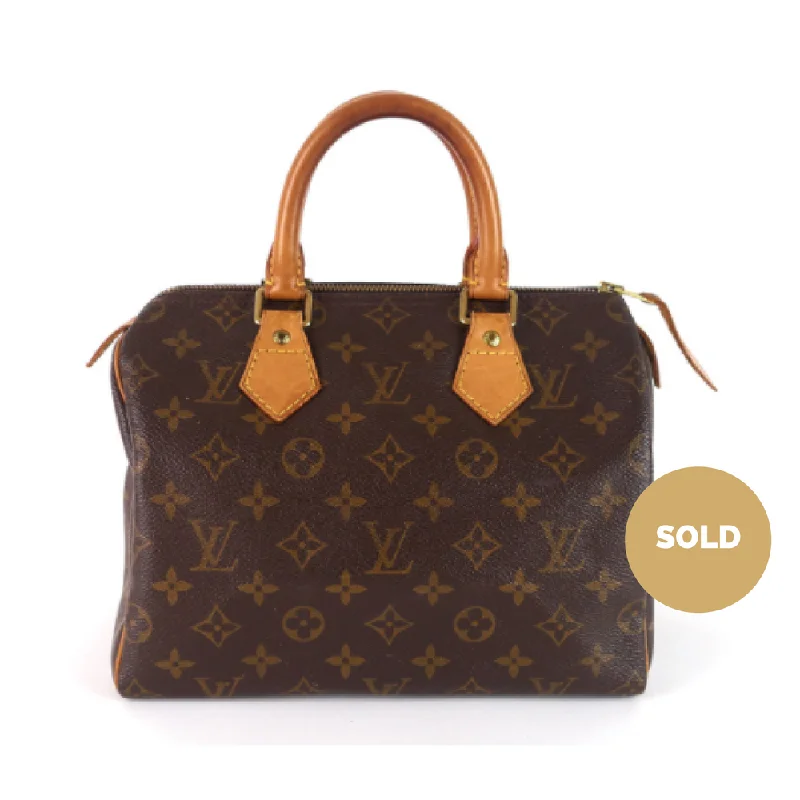 Women Gucci bags with a snap - button closure and a decorative charmSpeedy 25 Monogram Canvas Handbag