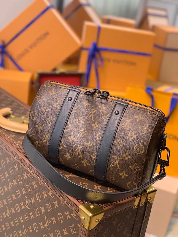 Women Gucci tote bags in GG Supreme canvas for a branded feelBoldCollect - LOUIS VUITTON BAGS - 2342