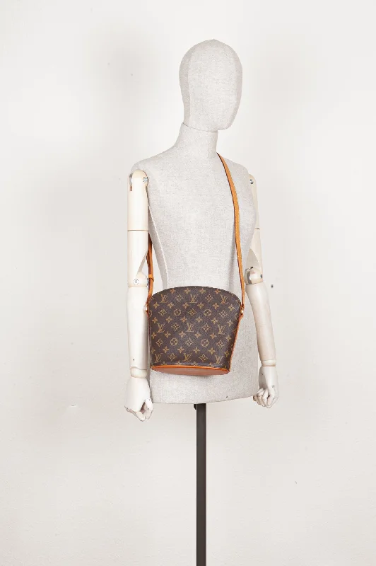 Gucci tote bags for women with a printed Gucci logoLOUIS VUITTON Drouot MNG