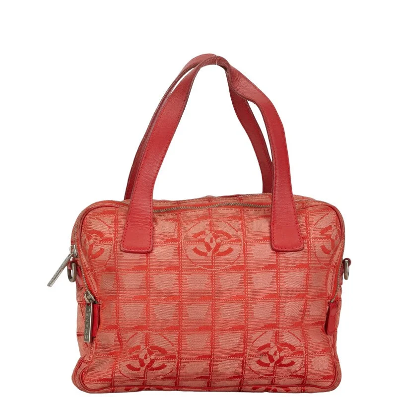 Chanel bags that pair perfectly with any outfitChanel bags that pair perfectly with any outfitChanel Coco  Loveel Handbag Shoulder Bag 2WAY Red Linen Leather  CHANEL