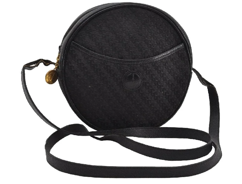 Women Gucci backpacks with a luxurious leather finishAuthentic GUCCI Vintage Shoulder Cross Body Bag GG Canvas Leather Black 6960I