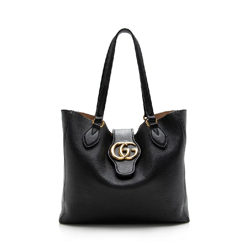 Gucci handbags for women with a patent - leather finishGucci Leather Double G Small Tote