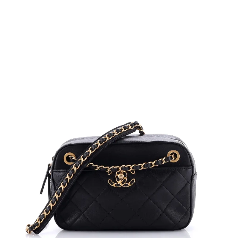 Chanel bags for the minimalist fashionChain Infinity Camera Bag Quilted Lambskin