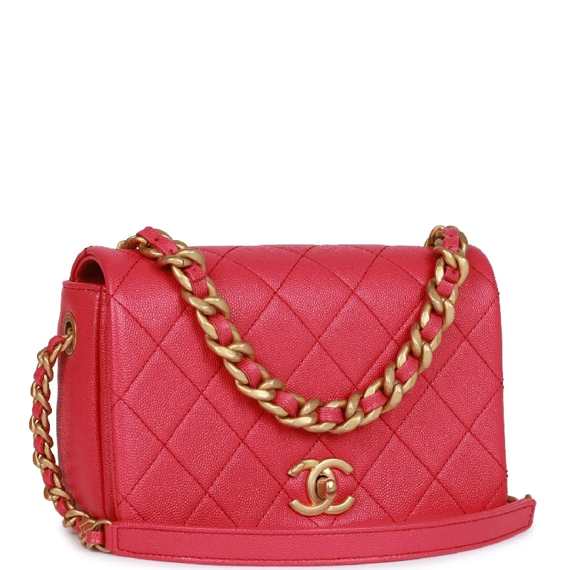 Chanel Lightweight Handbag for Daily ErrandsChanel Lightweight Handbag for Daily ErrandsChanel Fashion Therapy Flap Bag Hot Pink Caviar Gold Hardware