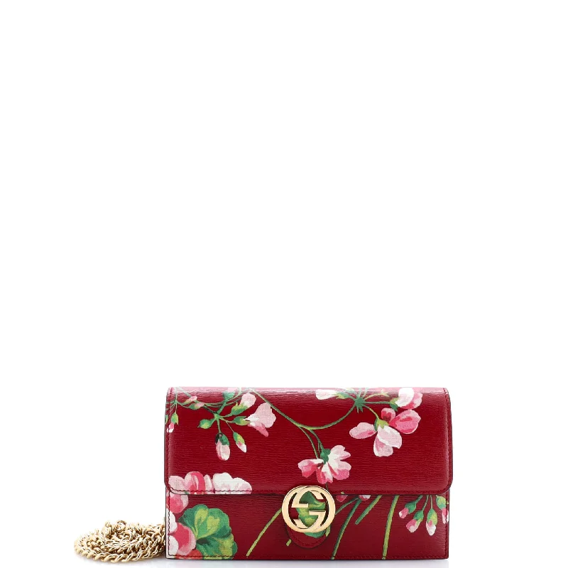 Gucci Marmont bags for women with a snakeskin - effect panelIcon Wallet on Chain Blooms Print Leather